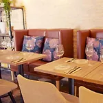 Isa Sevilla Suites